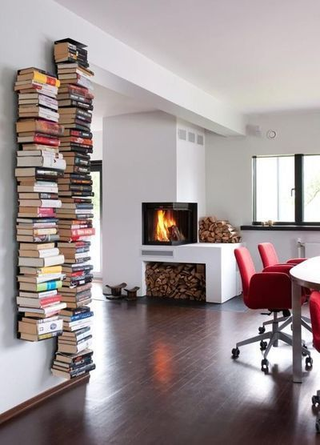 Illustration for article titled WednesdayBookClub: Insert Pithy Comment Here